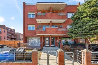 Plus de détails pour 66-14-66-16 49th Ave, Woodside, NY - Logement à vendre