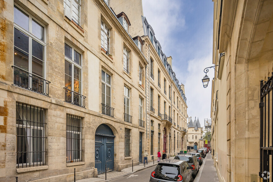 Bureau dans Paris à louer - Photo principale – Image 1 sur 3