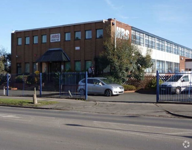 Garretts Green Ln, Birmingham à louer - Photo de l’immeuble – Image 3 sur 17