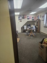 70 N Saint Clair St, Painesville, OH à louer Photo intérieure– Image 2 sur 10