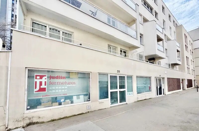 25-27 Rue Des Malmaisons, Paris à vendre - Photo de l’immeuble – Image 2 sur 7