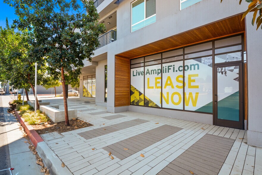 600 W Commonwealth Ave, Fullerton, CA à louer - Photo de l’immeuble – Image 2 sur 3