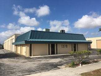 Plus de détails pour 1378 N Killian Dr, West Palm Beach, FL - Local d'activités à louer