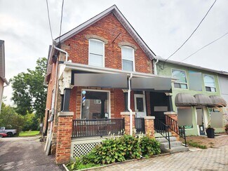 Plus de détails pour 6391 Main St, Whitchurch-Stouffville, ON - Local commercial à vendre