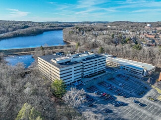 Plus de détails pour 800 South St, Waltham, MA - Bureau à louer