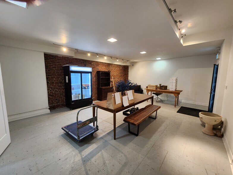 3457-3459 Av Du Parc, Montréal, QC à louer - Photo intérieure – Image 2 sur 9