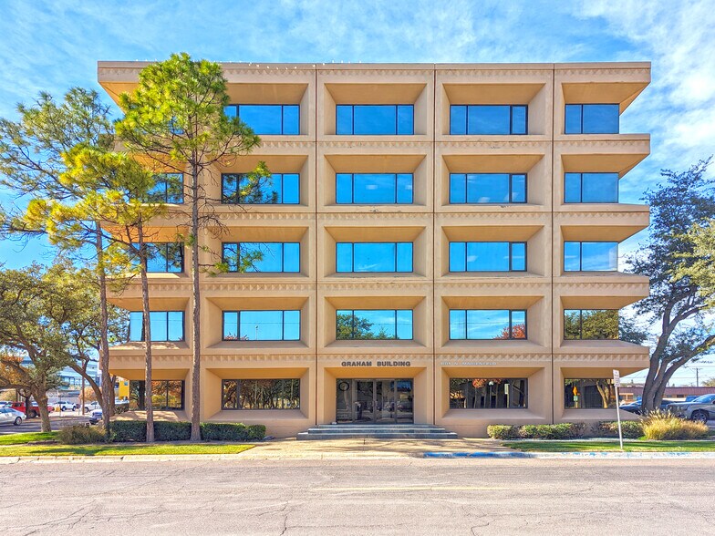 601 N Marienfeld St, Midland, TX à louer - Photo principale – Image 1 sur 11