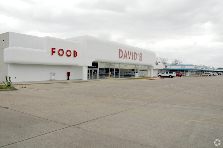 1200 N Mechanic St, El Campo, TX à louer - Photo de l’immeuble – Image 2 sur 4