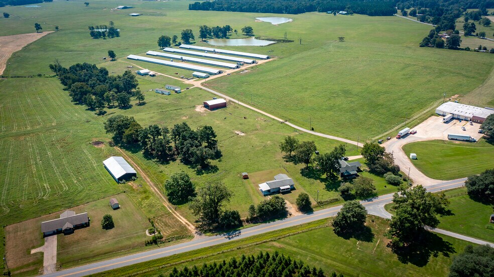 389 HWY 174, Hope, AR à vendre - Photo de l’immeuble – Image 1 sur 86