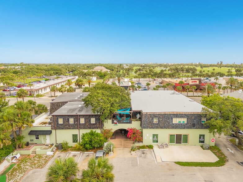 142 E Granada Blvd, Ormond Beach, FL à louer - Photo de l’immeuble – Image 3 sur 7