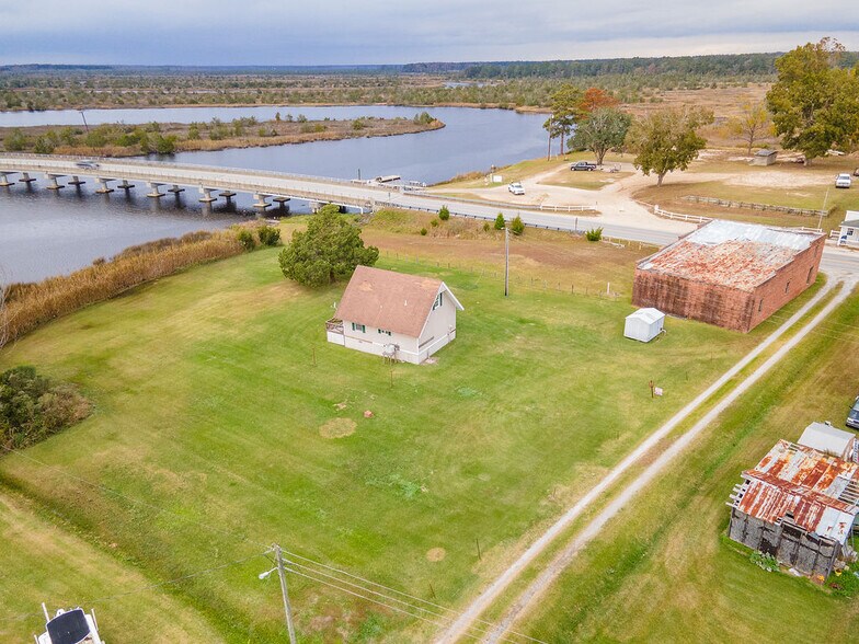 110 Wetherington Landing rd, Stella, NC à vendre - Photo de l’immeuble – Image 3 sur 46