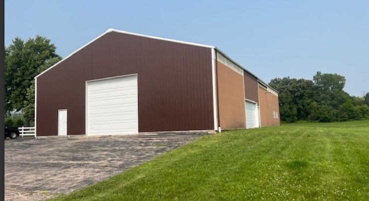 16917 Harmony Rd, Marengo, IL à louer - Photo de l’immeuble – Image 1 sur 6