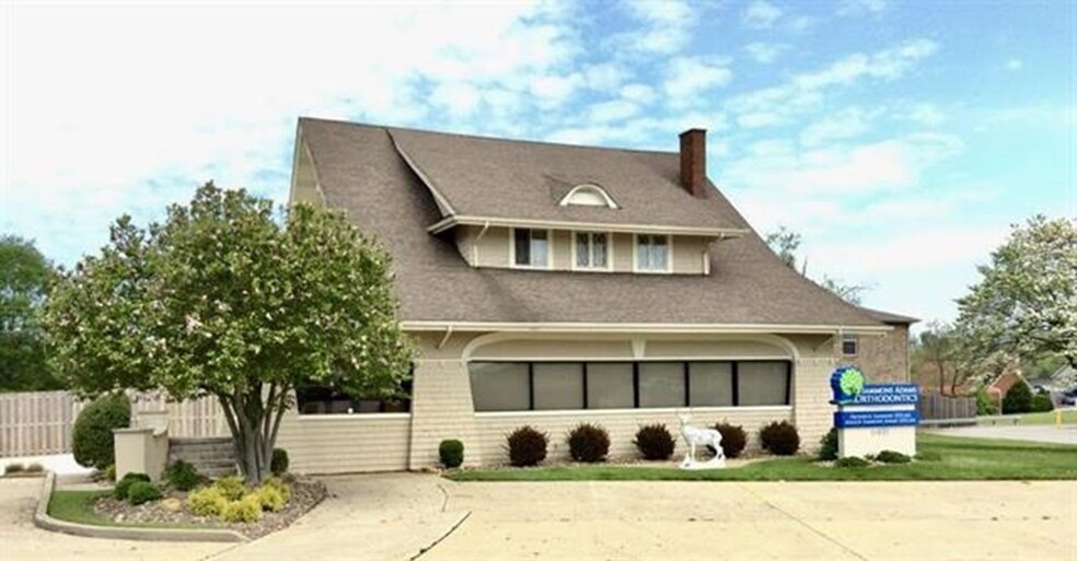 6400 E Pea Ridge Rd, Huntington, WV à louer - Photo de l’immeuble – Image 1 sur 19