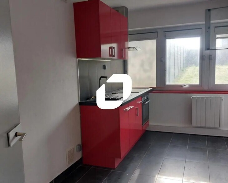 Bureau dans Meaux à louer - Photo de l’immeuble – Image 2 sur 3