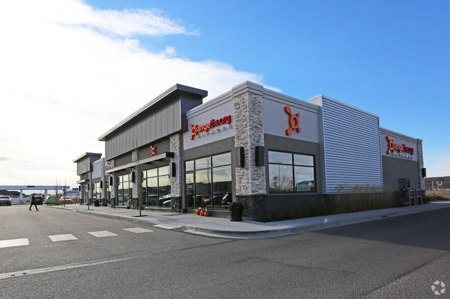 3 Clearview Market Way, Red Deer, AB à louer - Photo de l’immeuble – Image 3 sur 13