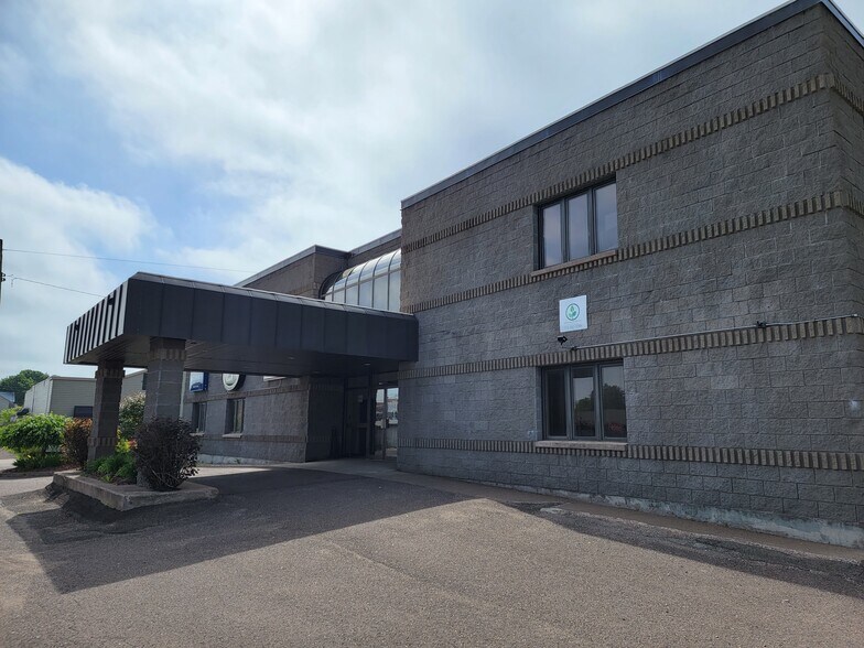 501 Granite St, Hurley, WI à louer - Photo de l’immeuble – Image 1 sur 7
