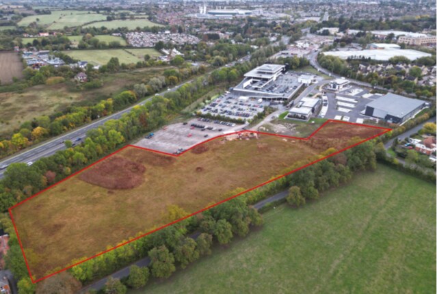 Corinthian Park, Cheltenham à vendre - Aérien – Image 2 sur 3