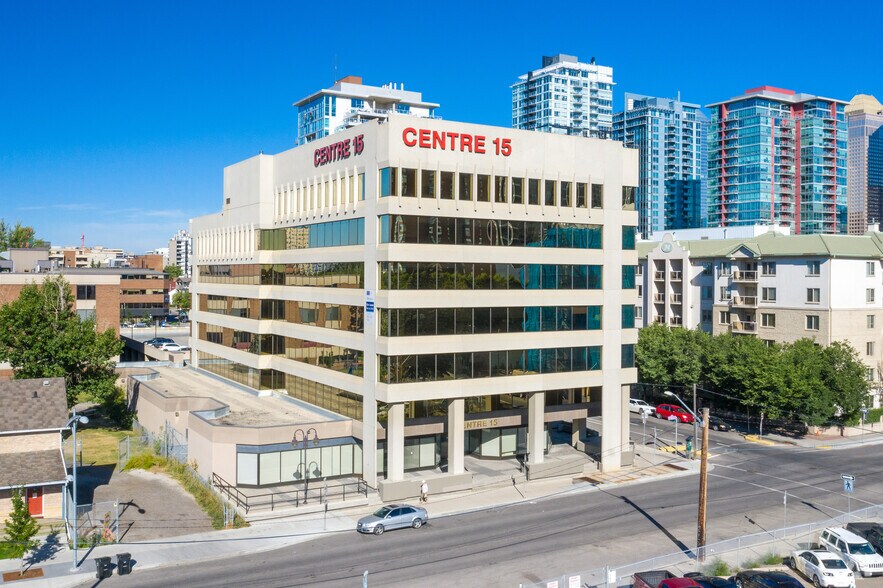 1509 Centre St SW, Calgary, AB à louer - Photo de l’immeuble – Image 1 sur 6