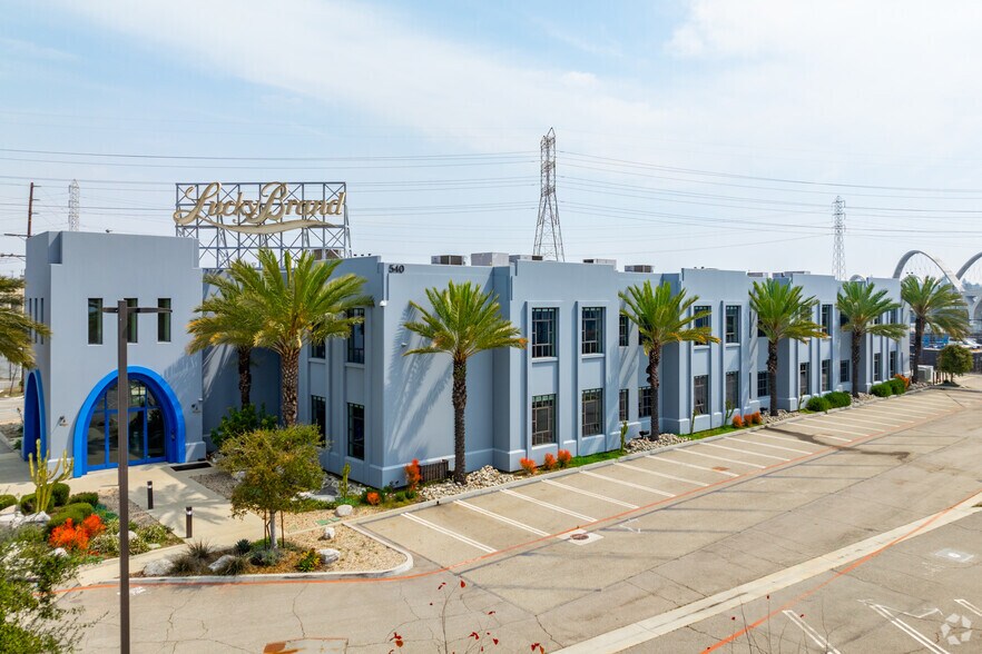 540 S Santa Fe Ave, Los Angeles, CA à louer - Photo de l’immeuble – Image 2 sur 15