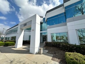 5200 Irwindale Ave, Irwindale, CA à louer Photo intérieure– Image 2 sur 11