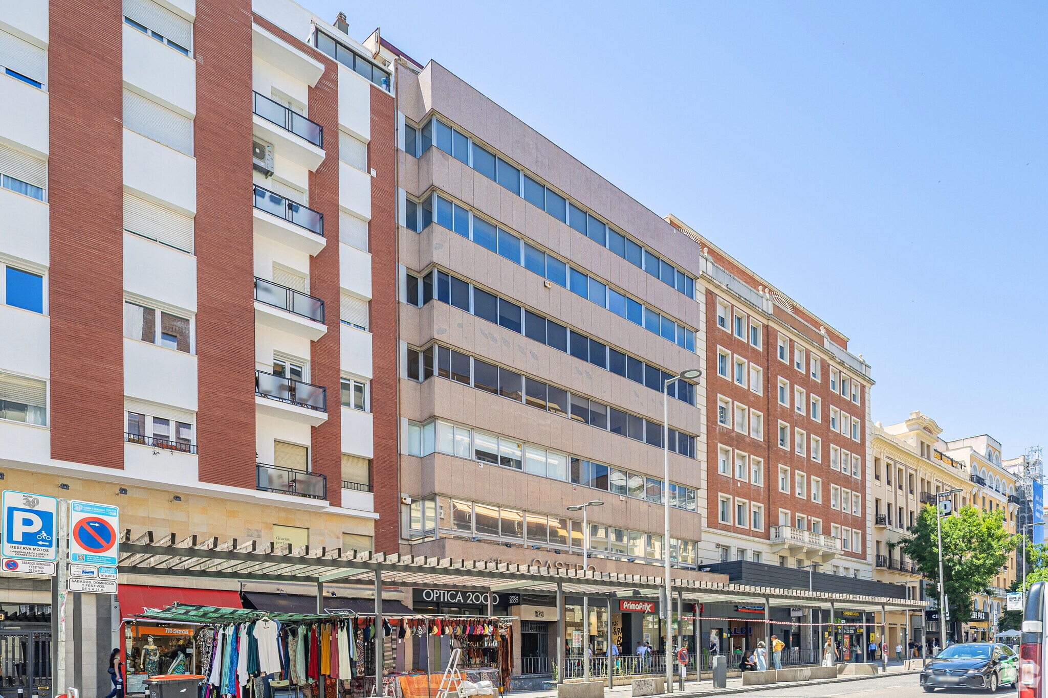 Calle de Fuencarral, 121, Madrid, Madrid à louer Photo principale– Image 1 sur 5