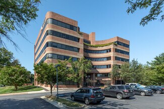 Plus de détails pour 3050 Chain Bridge Rd, Fairfax, VA - Bureau à louer