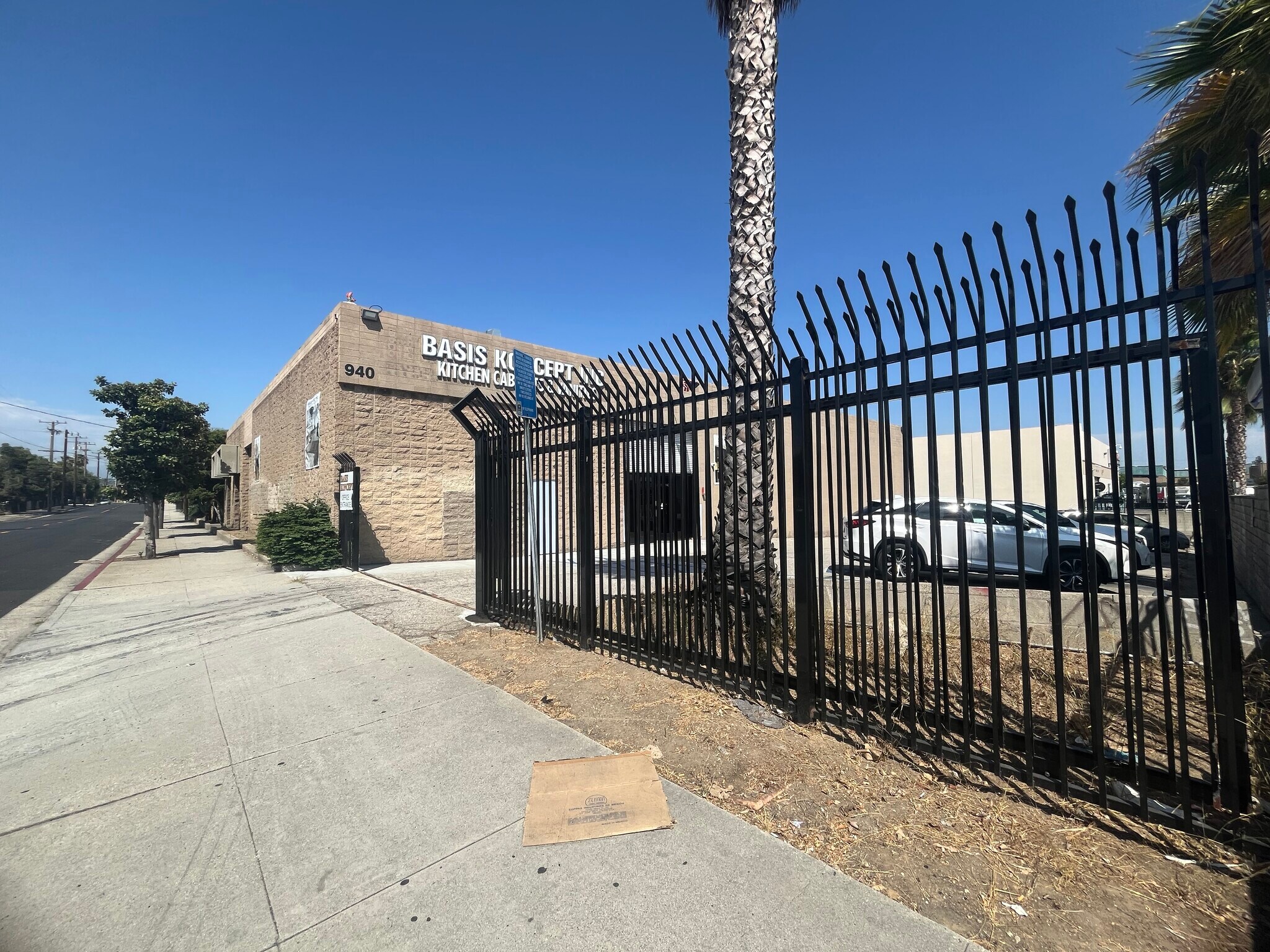 938-940 S Vail Ave, Montebello, CA à louer Photo de l’immeuble– Image 1 sur 14