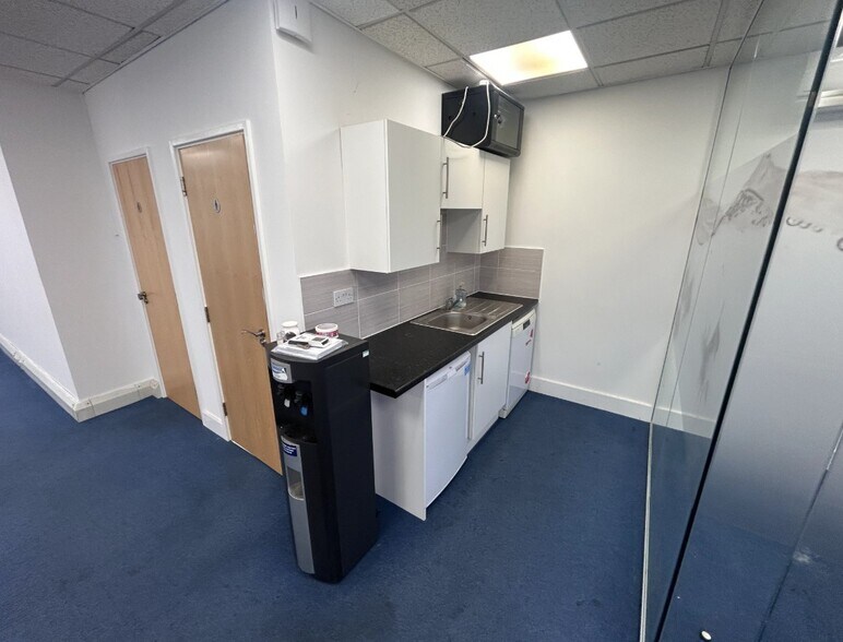 Bessborough Rd, Harrow à louer - Photo intérieure – Image 2 sur 6