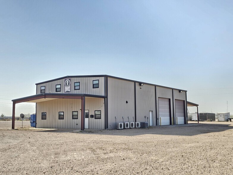 5900 County Road 1142, Midland, TX à vendre - Photo de l’immeuble – Image 2 sur 15