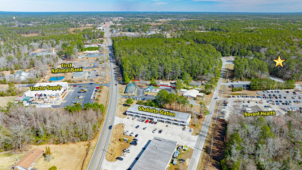 33 Village Rd, Shallotte, NC à vendre - Photo de l’immeuble – Image 3 sur 14