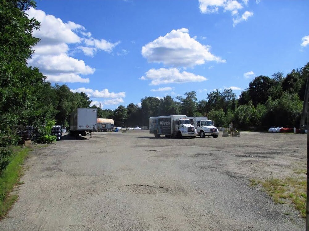 46 Depot St, Uxbridge, MA à vendre Photo principale– Image 1 sur 5