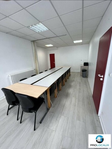 Bureau dans Abbeville à vendre - Photo intérieure – Image 2 sur 5