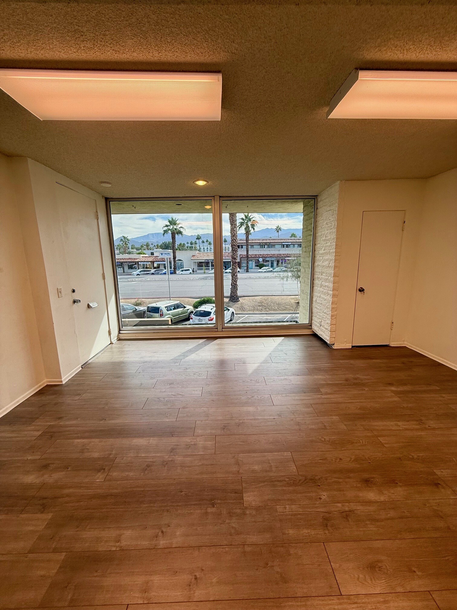 73660 Highway 111, Palm Desert, CA à louer Photo intérieure– Image 1 sur 3