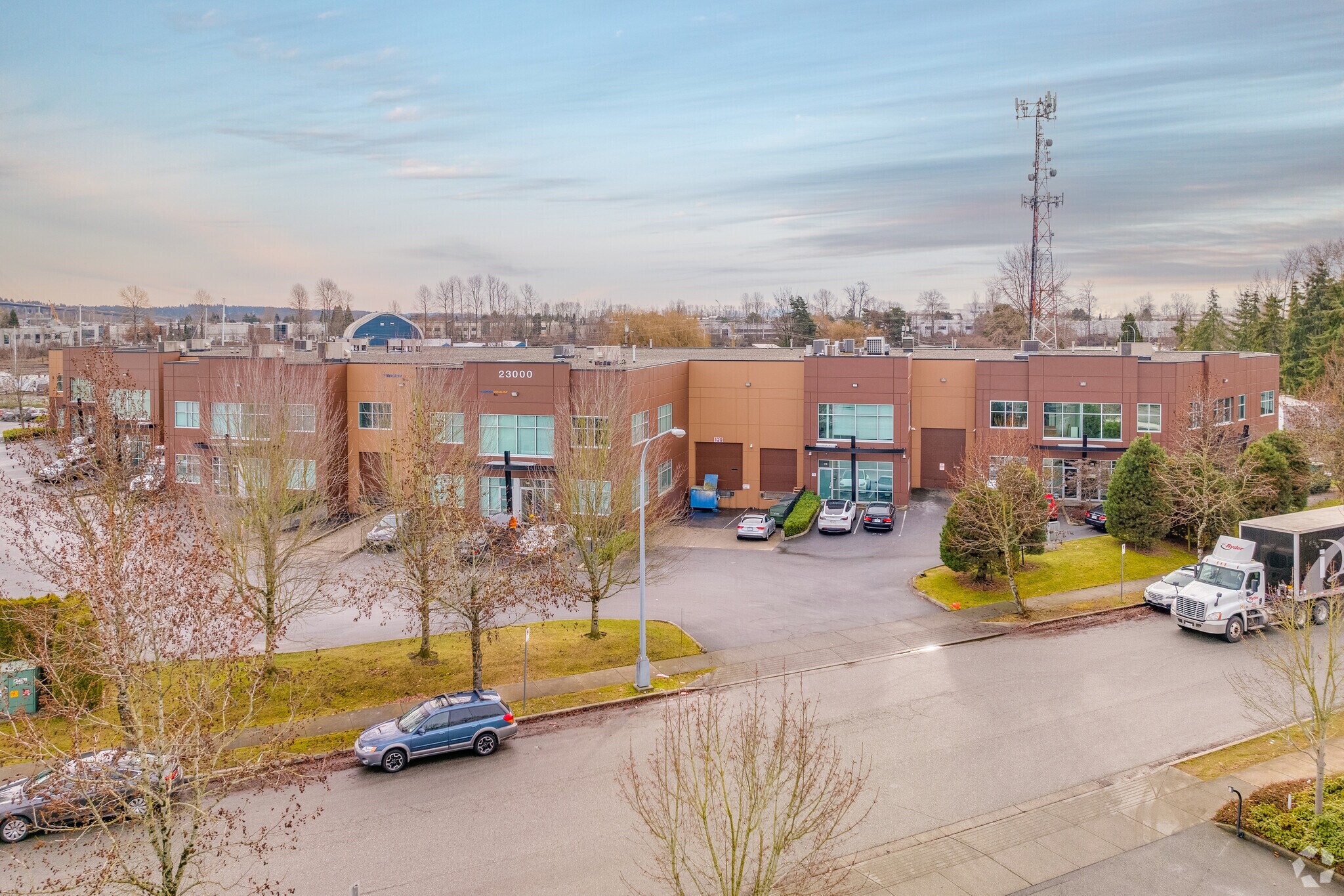 23000 Fraserwood Way, Richmond, BC à vendre Photo principale– Image 1 sur 11