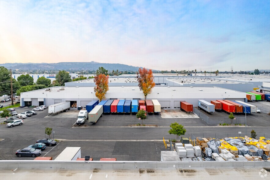 421 N Baldwin Park Blvd, City Of Industry, CA à louer - Photo de l’immeuble – Image 3 sur 4