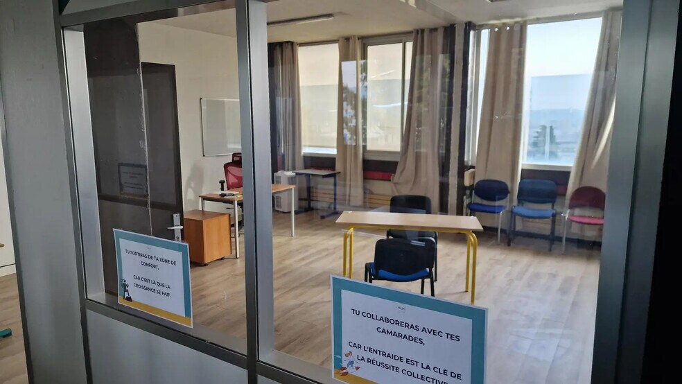 Bureau dans Meaux à louer - Photo de l’immeuble – Image 2 sur 9