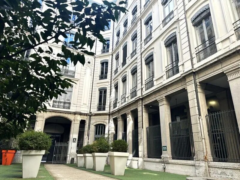 Bureau dans Lyon à vendre Photo de l’immeuble– Image 1 sur 8