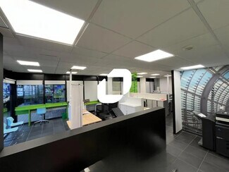 Plus de détails pour Local commercial à louer