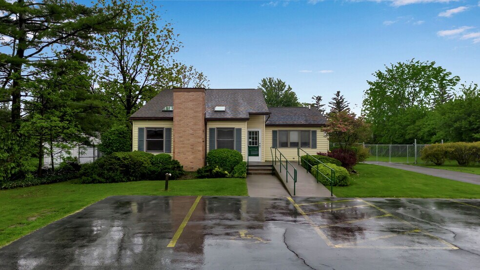 6272 Robinson Rd, Lockport, NY à vendre - Photo de l’immeuble – Image 2 sur 24