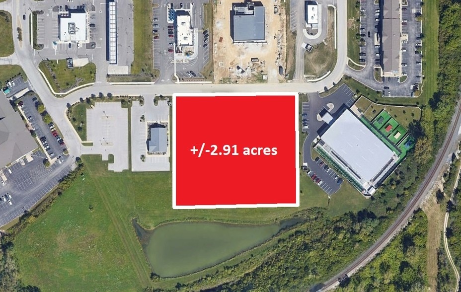 8201 Country Village Dr, Indianapolis, IN à vendre - Aérien – Image 2 sur 3