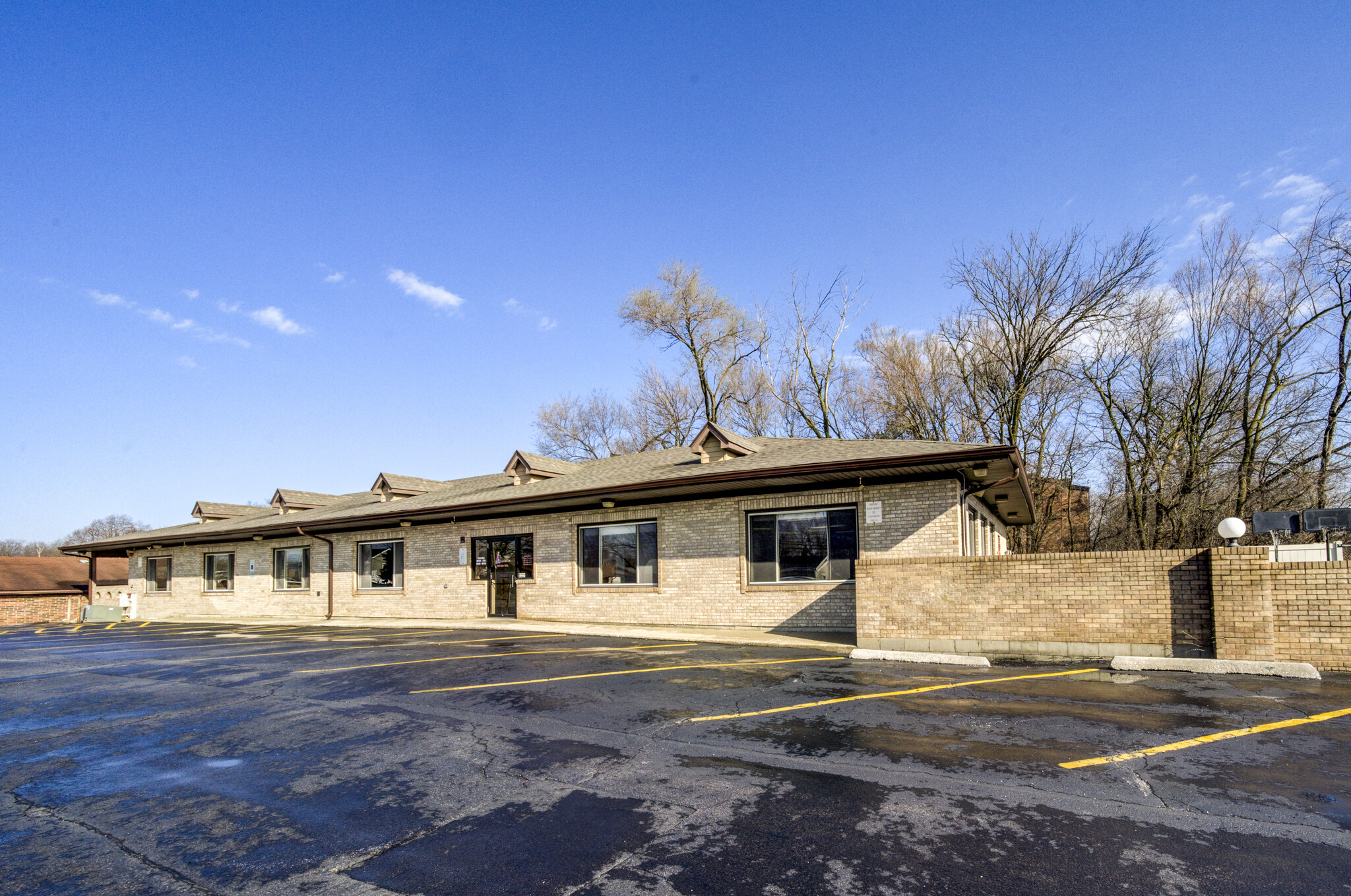 5500 147th St, Oak Forest, IL à vendre Photo de l’immeuble– Image 1 sur 14