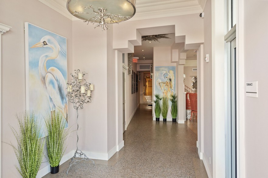 1435 Collins Ave, Miami Beach, FL à vendre - Photo intérieure – Image 3 sur 15