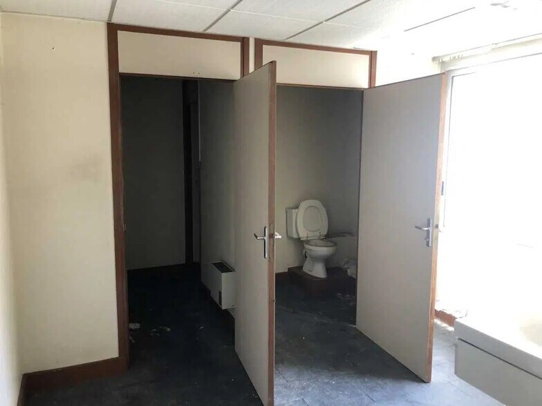 Local commercial dans Allonne à vendre - Photo intérieure – Image 3 sur 7