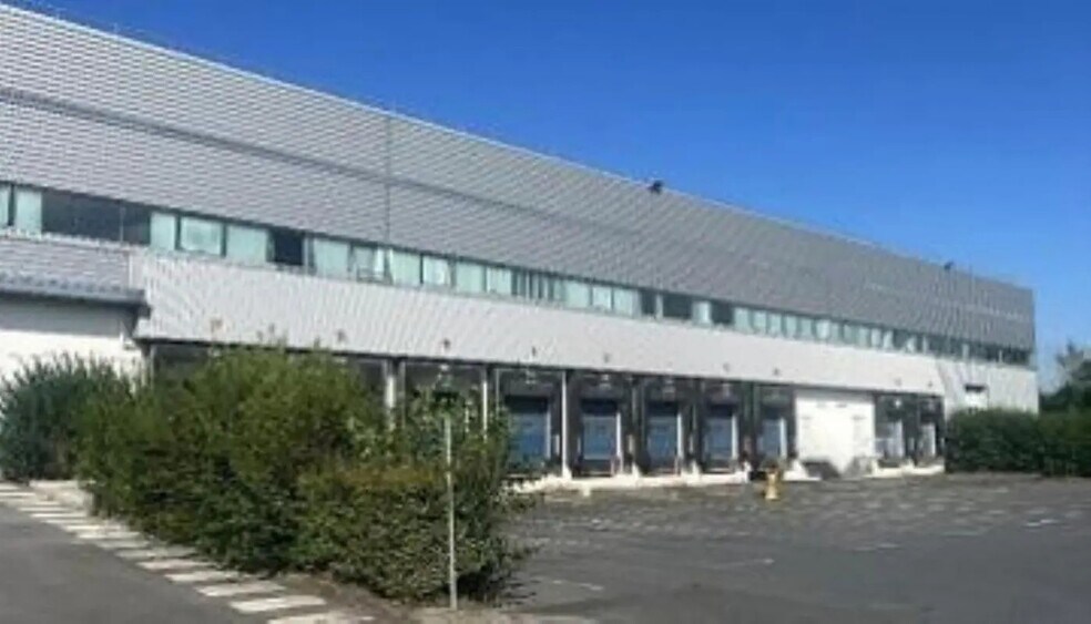 53 Route De Paris, Le Plessis-Belleville à louer - Photo de l’immeuble – Image 3 sur 15