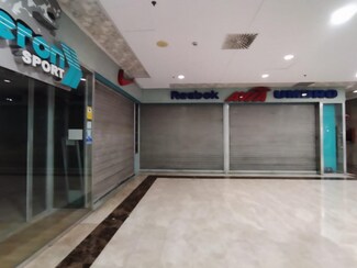 Plus de détails pour Local commercial à vendre