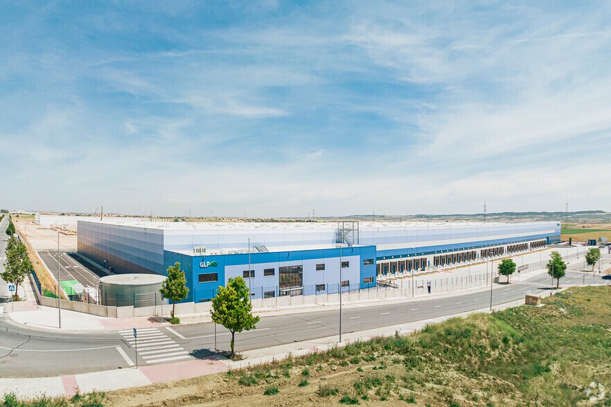 Polígono Cárcavas, Illescas, Toledo à louer - Photo de l’immeuble – Image 3 sur 21