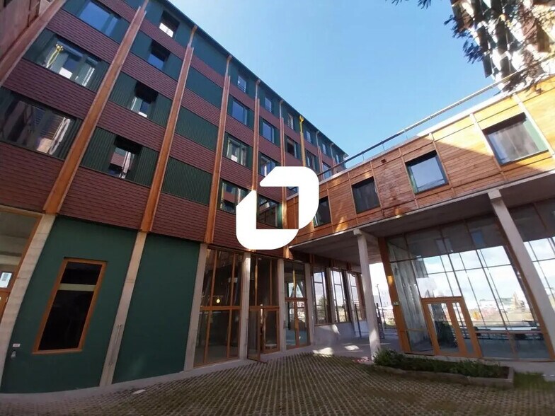 Local commercial dans Nantes à louer - Photo de l’immeuble – Image 3 sur 19