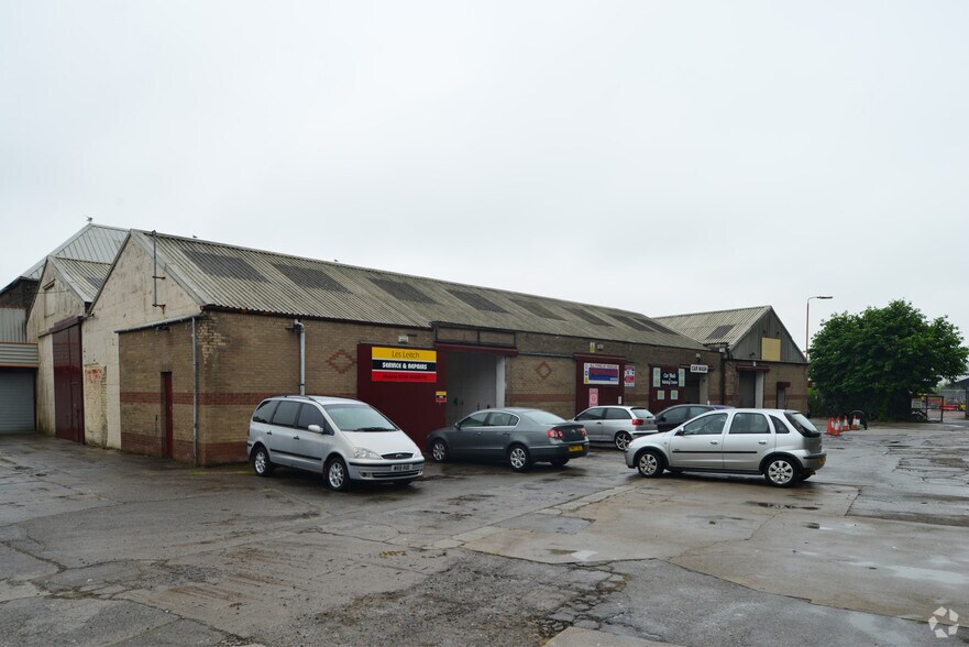 Seabegs Rd, Bonnybridge à louer - Photo de l’immeuble – Image 2 sur 3