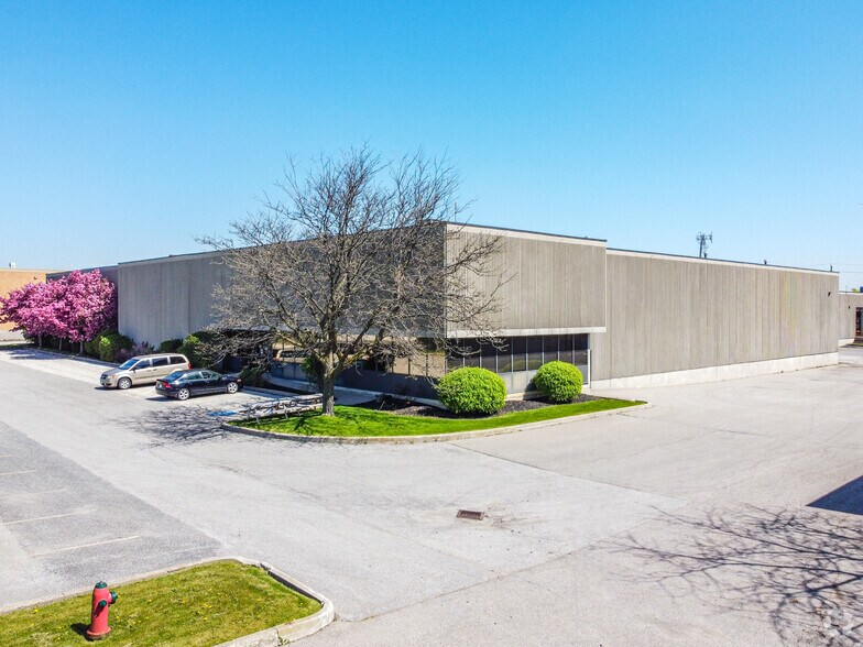 5580 Timberlea Blvd, Mississauga, ON à louer - Photo principale – Image 1 sur 2