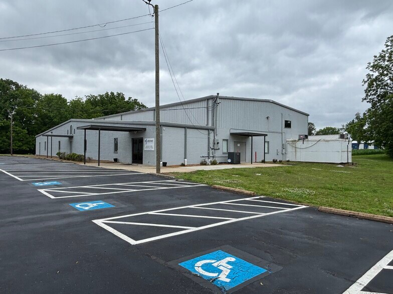 220 Beaver Rd, Munford, TN à vendre - Photo de l’immeuble – Image 1 sur 27
